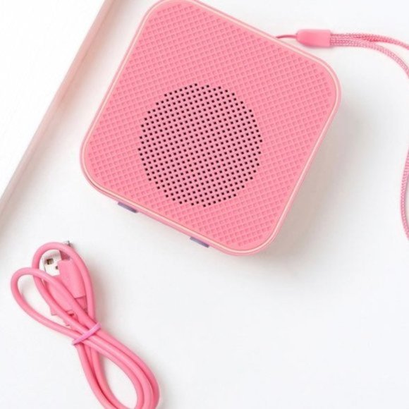 Sonix Portable Audio & Video New Sonix Bluetooth Portable Retro